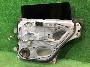 Porta traseira direita SUBARU FORESTER OEM 61401FC000 SF5 1997 SILVER 406