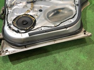 Porta traseira direita SUBARU FORESTER OEM 61401FC000 SF5 1997 SILVER 406