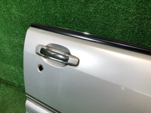右前门 SUBARU FORESTER OEM 61101FC000 SF5 1997 SILVER 406