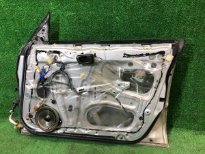 右前门 SUBARU FORESTER OEM 61101FC000 SF5 1997 SILVER 406