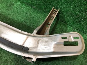 Rear bumper reinforcement SUBARU FORESTER OEM 57760FC220 SF5 1997 SILVER 406