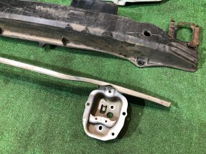 Жесткость бампера передняя SUBARU FORESTER OEM 57760FC200, 57760FC061, 57730FC080, 57730FC040 SF5 1997