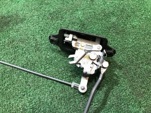 バックドアロック SUBARU FORESTER OEM 60311FC000 SF5 1997 SILVER 406