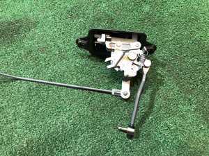 バックドアロック SUBARU FORESTER OEM 60311FC000 SF5 1997 SILVER 406