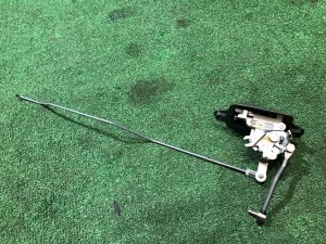 バックドアロック SUBARU FORESTER OEM 60311FC000 SF5 1997 SILVER 406