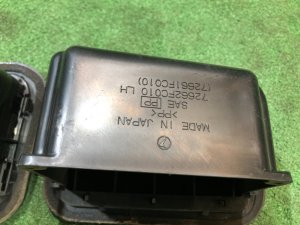 ボディベンチレーションバルブ SUBARU FORESTER OEM 72662FC010 SF5 1997 SILVER 406