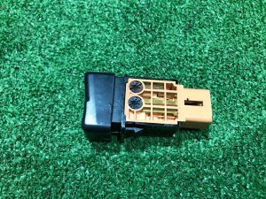 Кнопка птф SUBARU FORESTER OEM 83001FA051 SF5 1997 EJ20G AT
