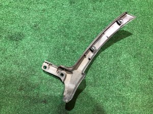 右后翼子板饰板 SUBARU FORESTER OEM 91057FC260 SF5 1997 SILVER 406