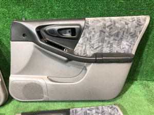 Обшивка дверей SUBARU FORESTER OEM 94050FC000ND, 94050FC010ND, 94056FC000ND, 94056FC010ND SF5 1997 SILVER 406