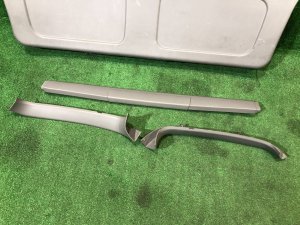 Обшивка пятой двери SUBARU FORESTER OEM 94064FC000ND, 94013FC020ND, 94013FC010ND, 94013FC000ND SF5 1997 SILVER 406
