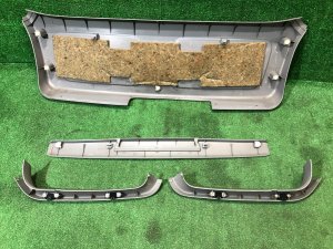 Обшивка пятой двери SUBARU FORESTER OEM 94064FC000ND, 94013FC020ND, 94013FC010ND, 94013FC000ND SF5 1997 SILVER 406