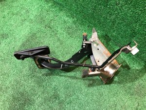 Педали SUBARU FORESTER OEM 36013AA001, 36011AA001, 83370AA001, 83311AA011 SF5 1997 SILVER 406