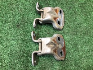 Петли двери передней левой SUBARU FORESTER OEM 61220FA000, 61220FA010 SF5 1997 SILVER 406