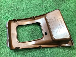 シフトレバーパネル SUBARU FORESTER OEM 92061FC070 SF5 1997