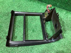 Рамка магнитофона SUBARU FORESTER OEM 66065FC011, 92061FC070 SF5 1997 SILVER 406