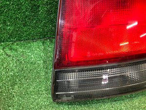 右尾灯 220-20597R SUBARU FORESTER OEM 84201FC020 SF5 1997