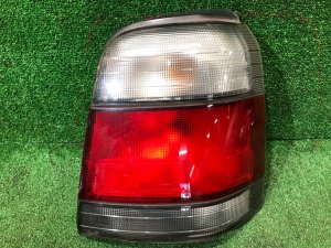 右尾灯 220-20597R SUBARU FORESTER OEM 84201FC020 SF5 1997