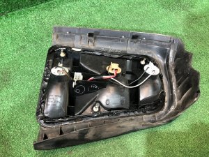 右尾灯 220-20597R SUBARU FORESTER OEM 84201FC020 SF5 1997