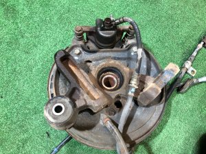 Ступицы задние SUBARU FORESTER OEM 26310AA051, 28016FC000, 28411AA000, 28411AA010 SF5 SG5 BG5 1997 EJ20G AT