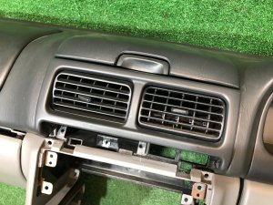 Торпедо свап SUBARU FORESTER OEM 66040FC000OE, 66114FC010OE, 66120FC000ND, 66062FC500OE, 66150FC000OE SF5 1997 SILVER 406