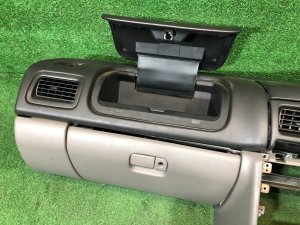 Торпедо свап SUBARU FORESTER OEM 66040FC000OE, 66114FC010OE, 66120FC000ND, 66062FC500OE, 66150FC000OE SF5 1997 SILVER 406
