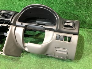 Торпедо свап SUBARU FORESTER OEM 66040FC000OE, 66114FC010OE, 66120FC000ND, 66062FC500OE, 66150FC000OE SF5 1997 SILVER 406