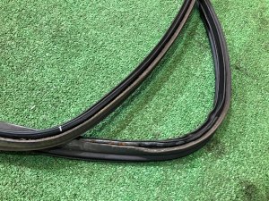 Boot seal SUBARU FORESTER OEM 62714FC000 SF5 1997 SILVER 406