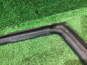 Left door seal SUBARU FORESTER OEM 62710FC010 SF5 1997 SILVER 406
