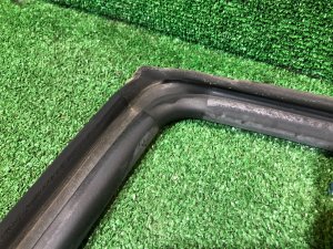 Уплотнитель дверей правый SUBARU FORESTER OEM 62710FC000 SF5 1997 SILVER 406