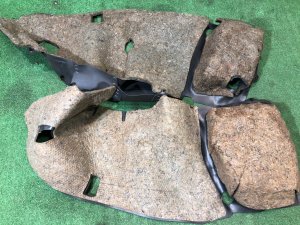 шумоизоляция багажника SUBARU FORESTER OEM 90815FC050, 90815FC060 SF5 1997