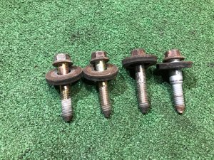 Болты задней балки SUBARU FORESTER OEM 20540AC050, 20540FC120 SF5 1997