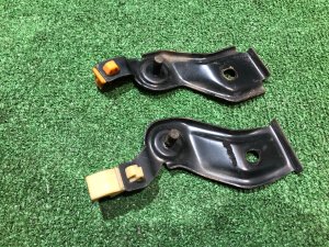 Держатель палки капота SUBARU FORESTER OEM 57255AA000, 57255FA020 SF5 1997 SILVER 406