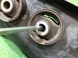 Rear axle beam SUBARU FORESTER OEM 20150SA000 SG5 2004 EJ205 AT