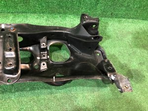 前副车架 SUBARU FORESTER OEM 20101SA000, 20101SA030 SG5 2004 EJ205 AT