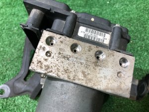 Блок abs SUBARU FORESTER OEM 27594SA020 SG5 2004 EJ205 AT