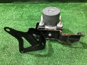 Блок abs SUBARU FORESTER OEM 27594SA020 SG5 2004 EJ205 AT