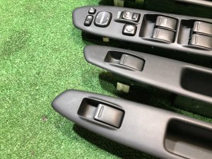 パワーウィンドウ制御ユニット SUBARU FORESTER OEM 83071SA070 SG5 2004 EJ205 AT