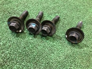 Болты задней балки SUBARU FORESTER OEM 901000206 SG5 2004