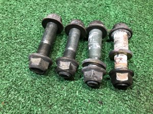 น็อตปรับศูนย์ล้อหน้า 901660036 SUBARU FORESTER