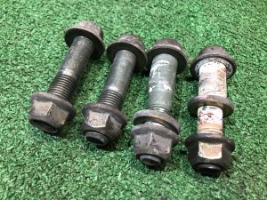 Tornillos de caída delanteros SUBARU FORESTER OEM 901660036 SG5 2004 EJ205 AT