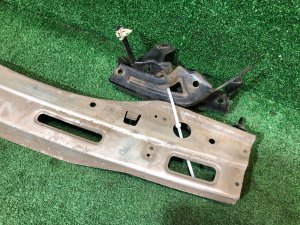 后保险杠防撞梁 SUBARU FORESTER OEM 57712SA070, 57712SA110, 57712SA120 SG5 2004 BLUE 35J