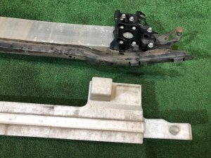 前保险杠防撞梁 SUBARU FORESTER OEM 57712SA010, 57705SA020 SG5 2004