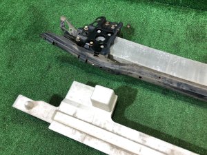 前保险杠防撞梁 SUBARU FORESTER OEM 57712SA010, 57705SA020 SG5 2004
