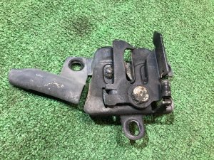 Замок капота SUBARU FORESTER OEM 57310FC000 SG5 2004 BLUE 35J