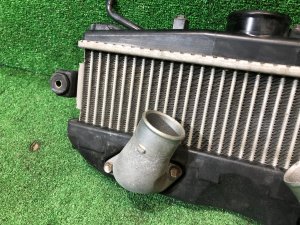 Интеркулер SUBARU FORESTER OEM 21820AA300 SG5 2004 EJ205 AT