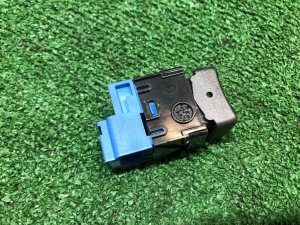 Кнопка ECO hold SUBARU FORESTER OEM 83245SA010 SG5 2004 EJ205 AT