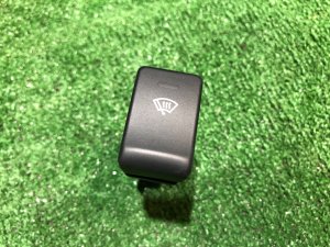 Кнопка обогрева лобового стекла 83001SA030 SUBARU FORESTER