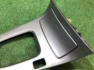 ATシフトコンソール пепельница SUBARU FORESTER OEM 92121SA060 SG5 2004