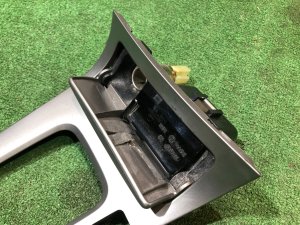 ATシフトコンソール пепельница SUBARU FORESTER OEM 92121SA060 SG5 2004