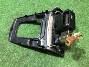 ATシフトコンソール пепельница SUBARU FORESTER OEM 92121SA060 SG5 2004